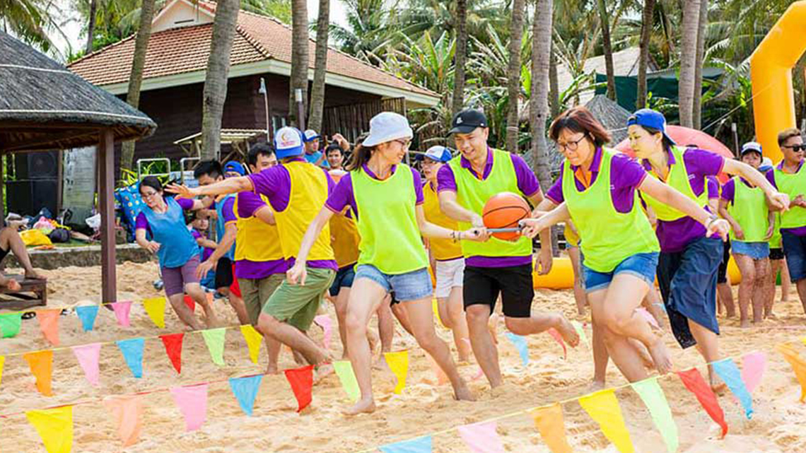 Chia sẻ và truyền thông về sự kiện team building